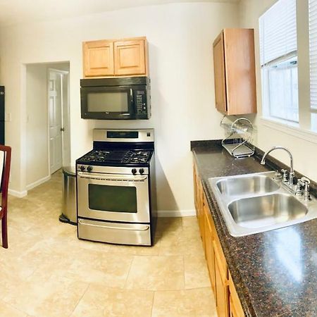Fountain Guest Suites Los Angeles Exterior photo